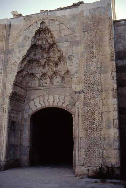 7-Sultanhani (Caravanserraglio),8 agosto 2006.jpg